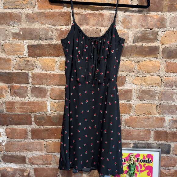 REALISATION PAR INEZ BLACK STRAWBERRY DRESS - Picture 5 of 8